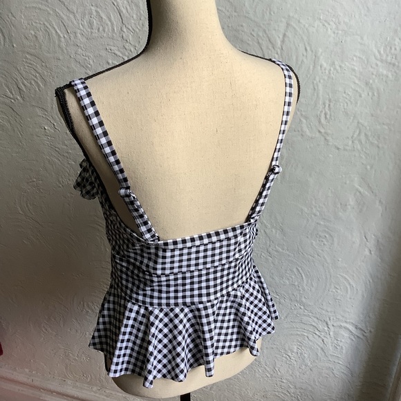 Torrid Tank - Picture 3 of 10